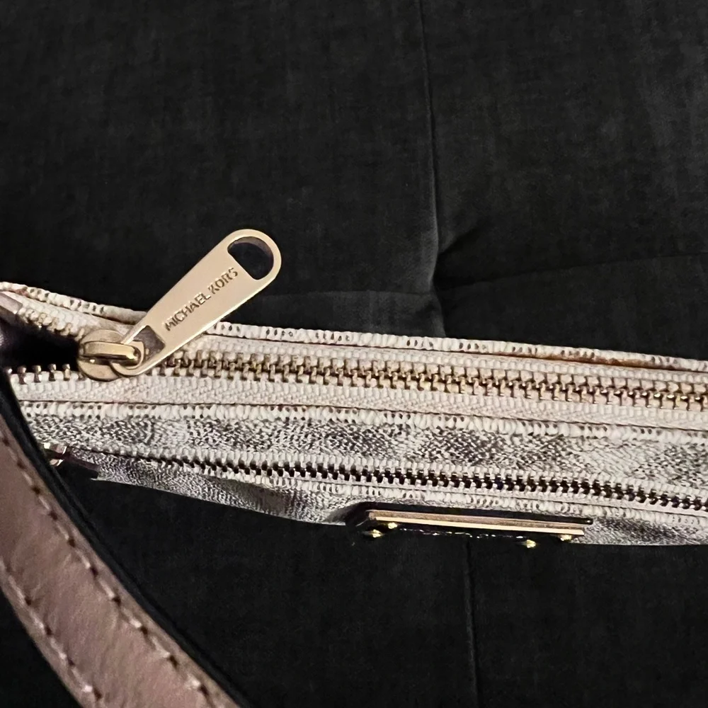 Michael Kors, bag, wallet - Picture 5 of 10